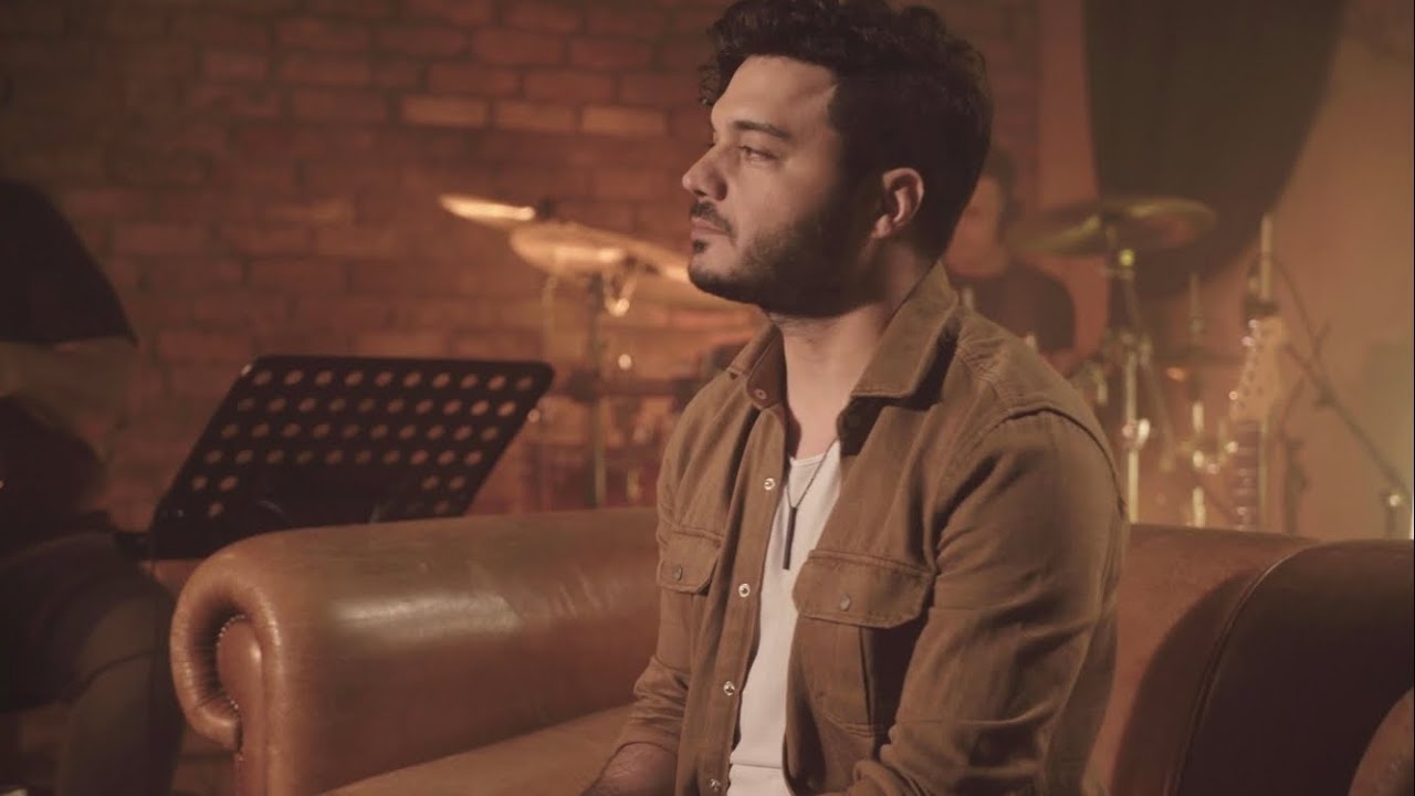 İlyas Yalçıntaş - Yalnızlık (Akustik)