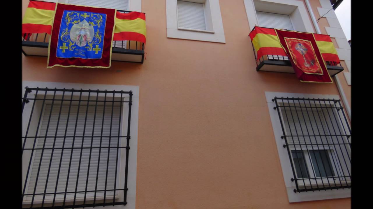 Engalanamiento de las calles en el Corpus 2016. La Guardia (Toledo)
