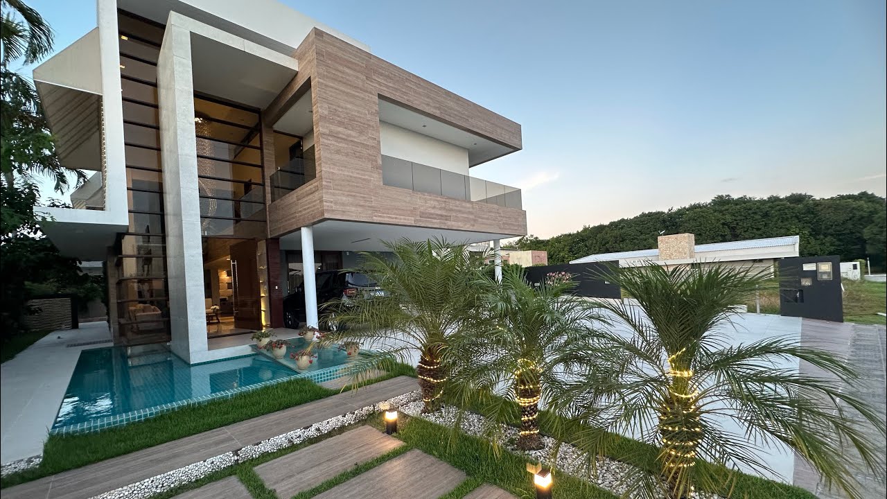 Casa Porteira Fechada!! Casa com 409m2 em condomínio  com 4 suítes e muito lazer!!!