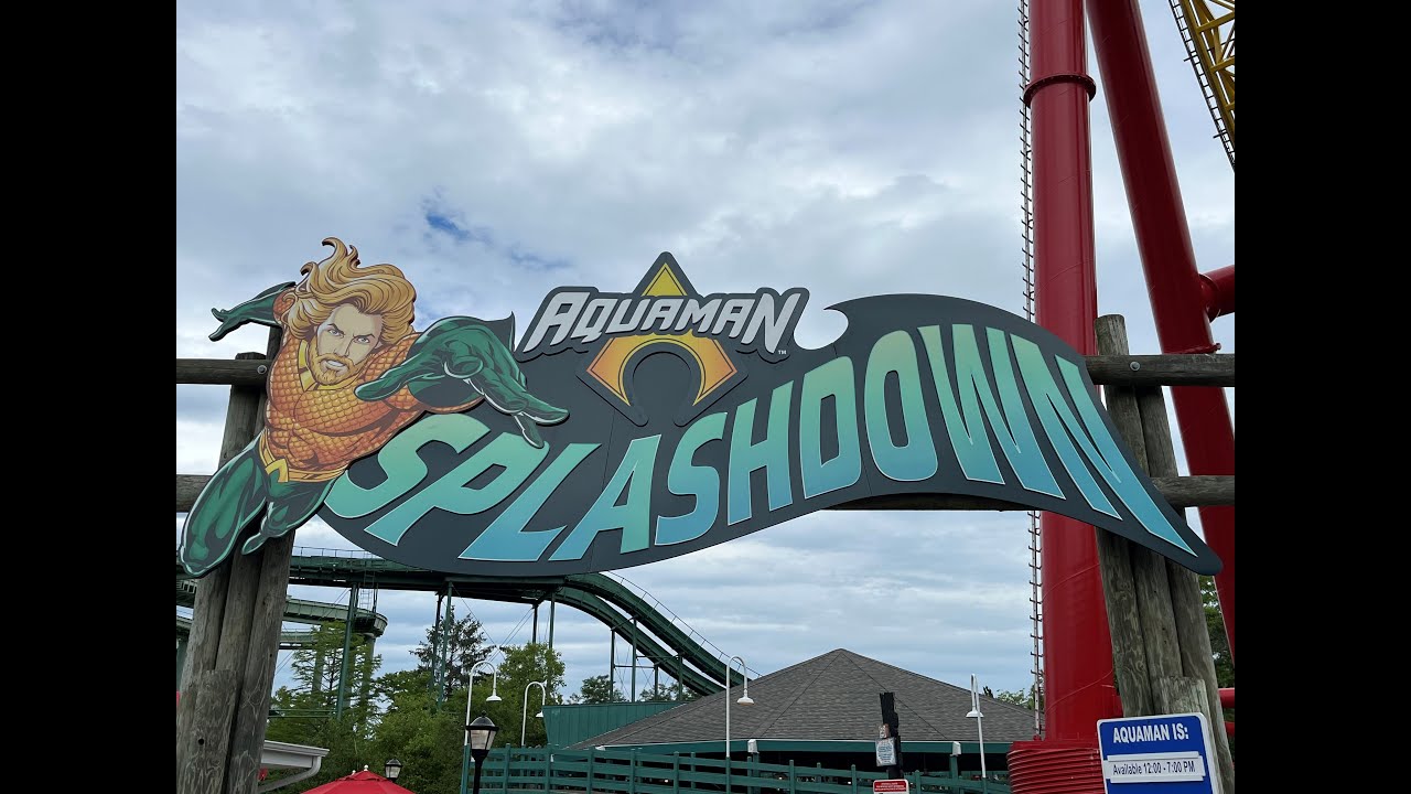 Six Flags Great America Aquaman Splashdown