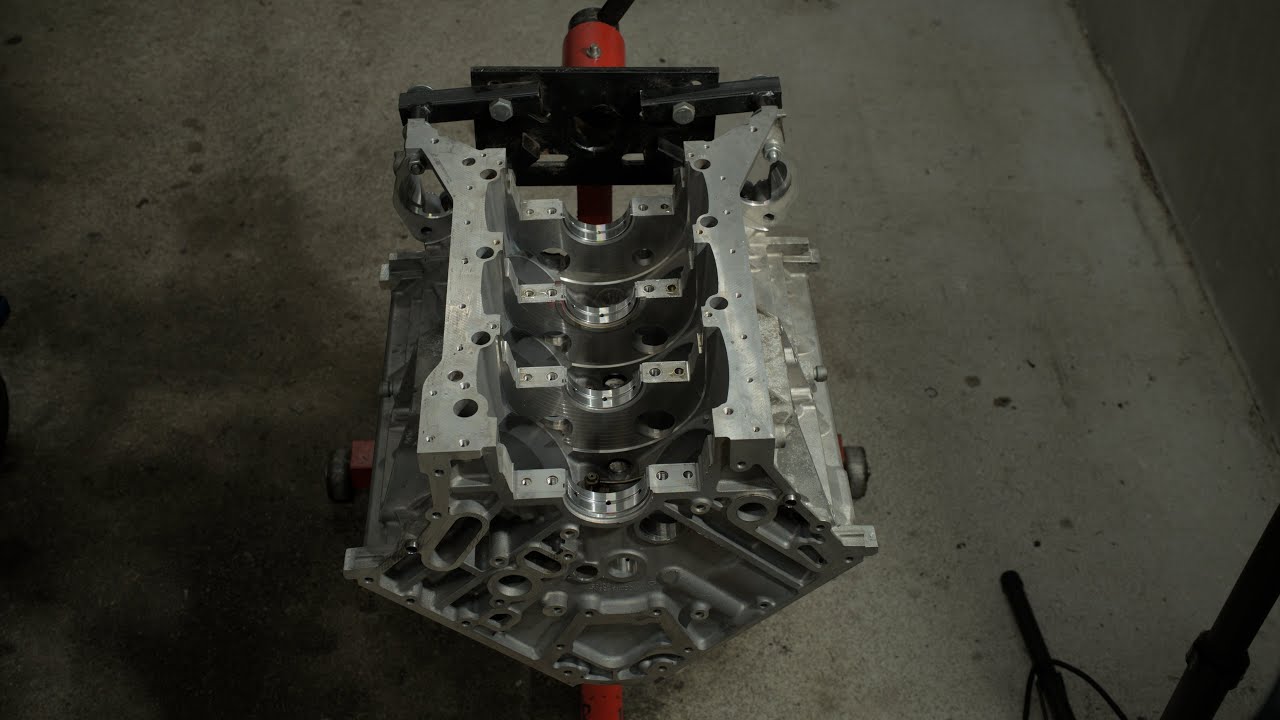 Reworking and assembling the Mercedes M272 Engine - CLS 350 Engine rebuild Episode 2