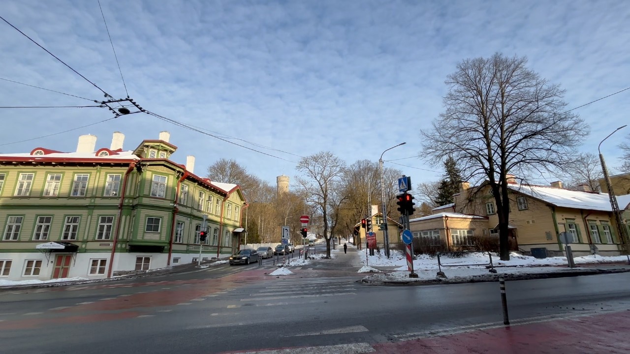 Winter City Walk – Tehnika to Freedom Square via Falgi Tee, Tallinn | No Talking | Ambient Sound