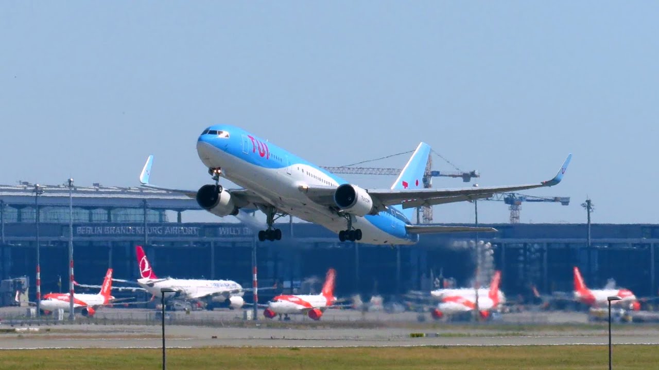HOT SUMMER DAY Plane Spotting at Berlin Brandenburg Airport BER: A330, 767 & more! (2021)