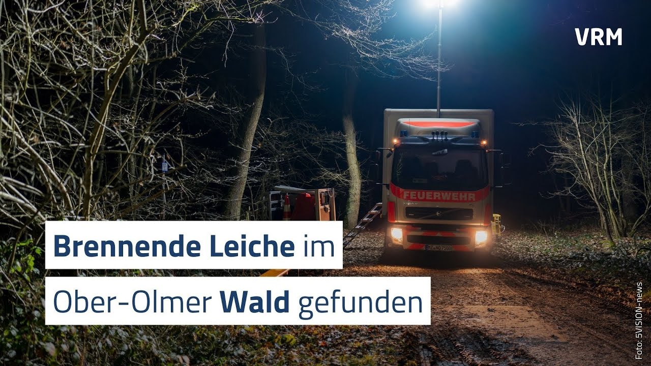 Feuerwehr findet brennende Leiche im Wald