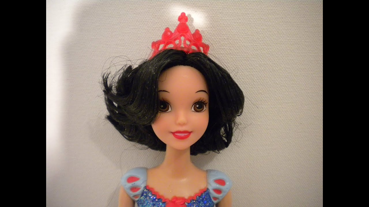 Disney Princess Sparkling Princess Snow White doll review
