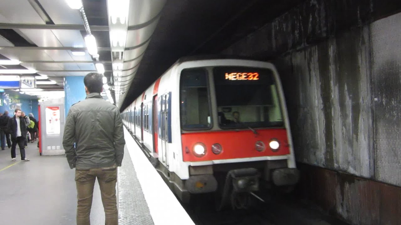[Paris] MI84 RER A - Châtelet les Halles (NEGE32)