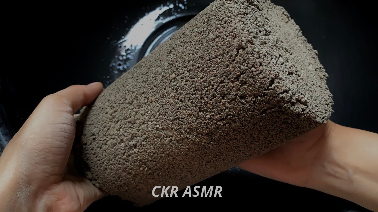 I love watching Asmr videos in full sound , what about you!( dust n concrete crumbles in water 💦