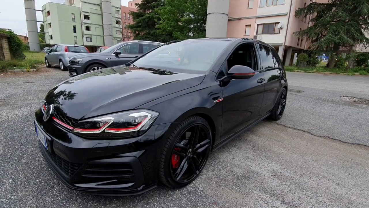 VW Golf 7.5 GTI 2019 Total Black con Scarico, Mappa, Frecce dinamiche e Attivazioni varie