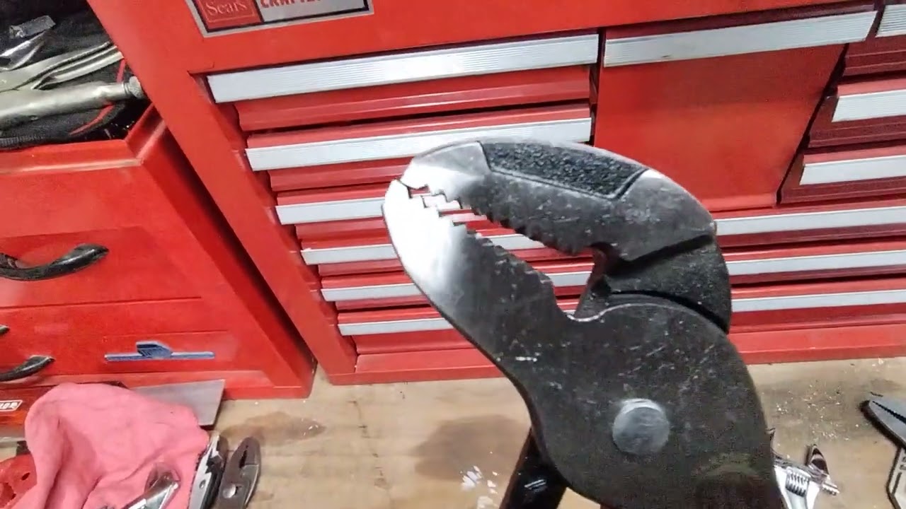 Kobalt Pliers VS Husky Pliers