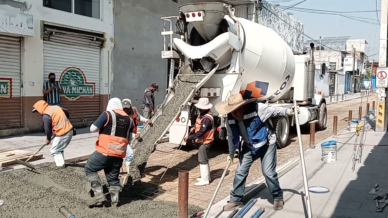 Camión revolvedor de concreto