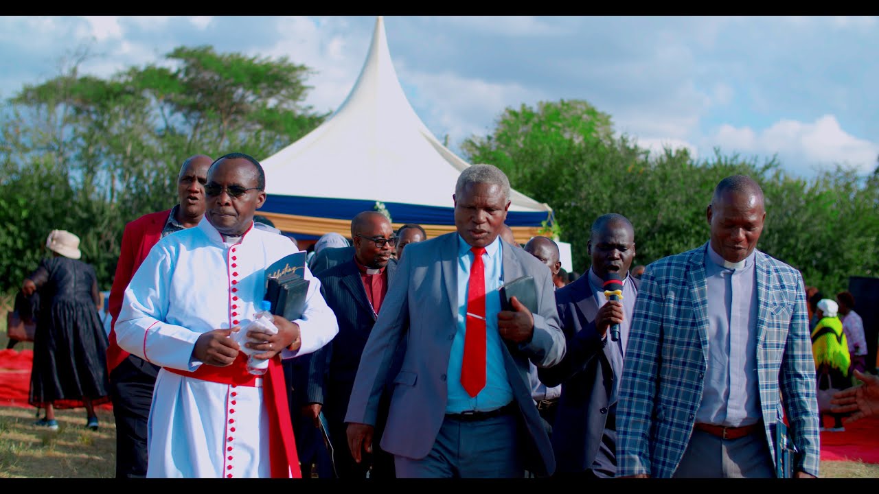 PAPA LUCAS - KOMA NESA MUIA (OFFICIAL VIDEO)