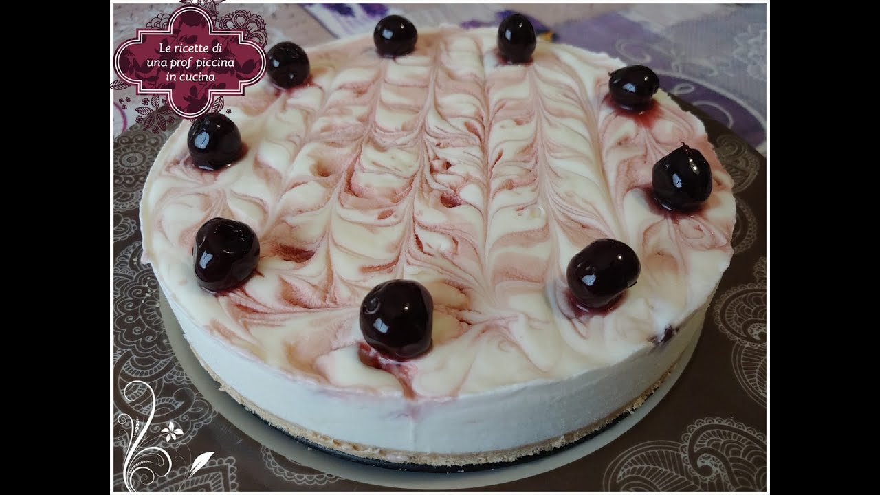 Torta fredda panna e yogurt con amarene