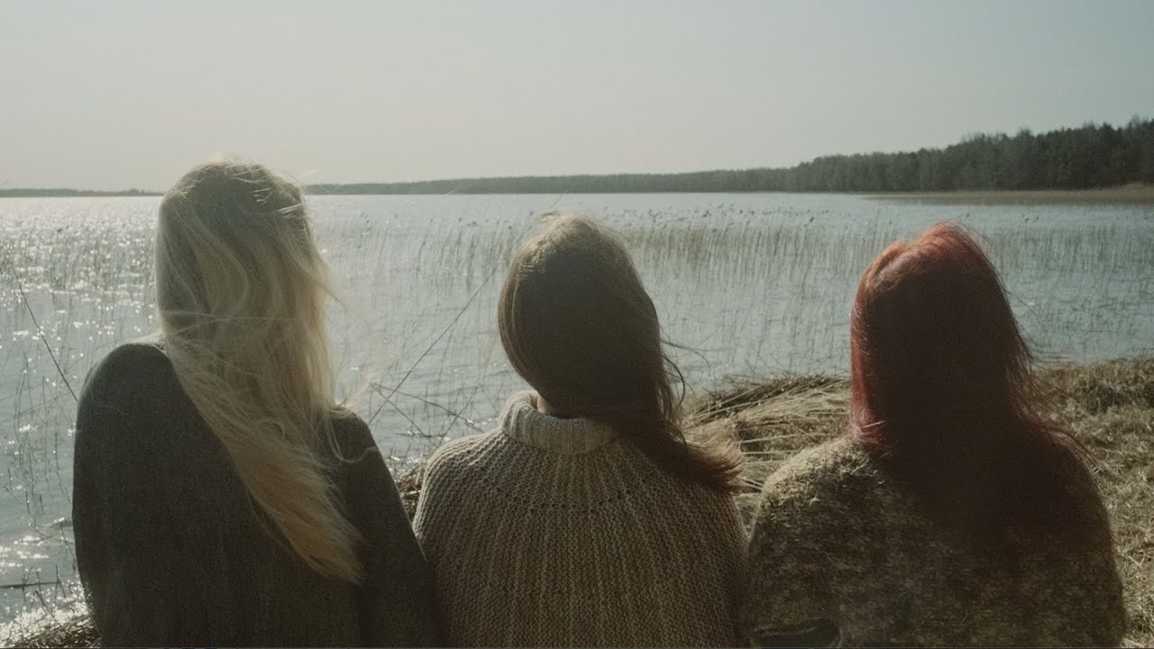 Ma olen Maa - Helin-Mari Arder, Kadi Toom, Marii Väljataga