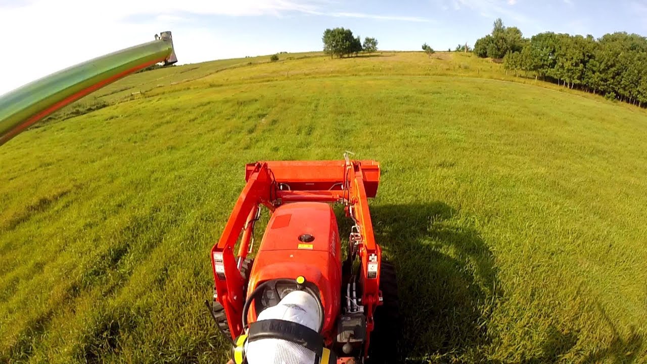 2019 Hay Season - Cutting Grass - Kubota MX5200 and Kuhn GMD 20