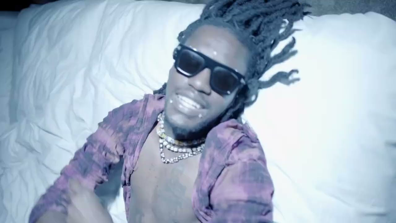 diamond*- skys the limit! ( Official Music Video)