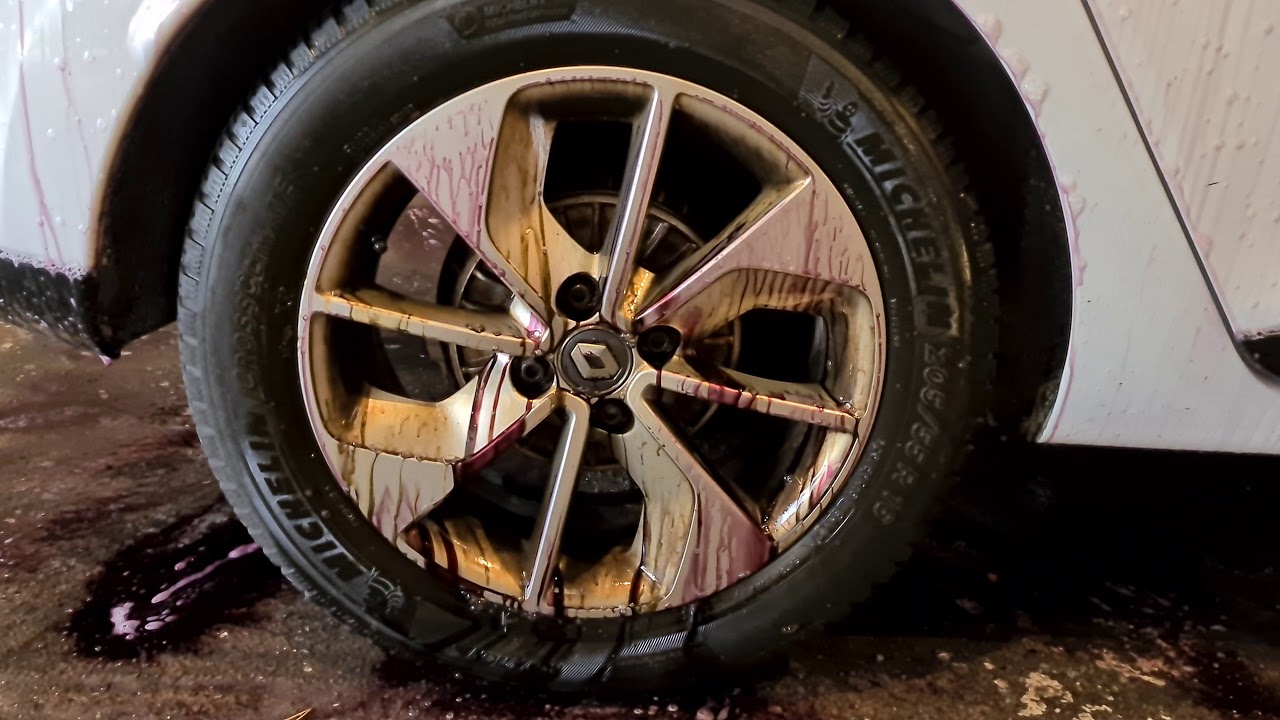 Flyverust partikler - S&aring;dan fjerner vi flyverust partikler af din billak