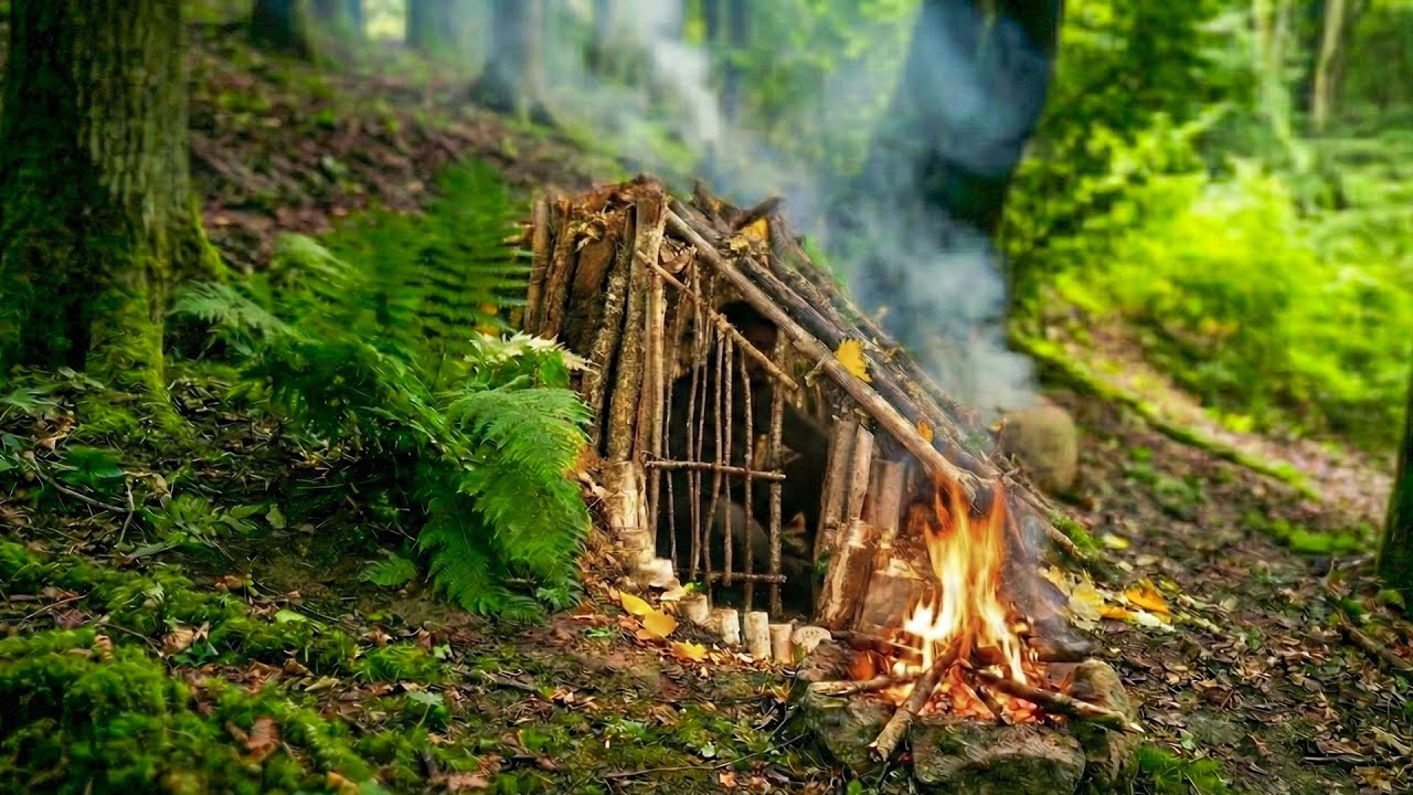 Building the Ultimate SECRET Underground Bushcraft Shelter! 🤫🌲 10 Essential Tips for Success ⛏️