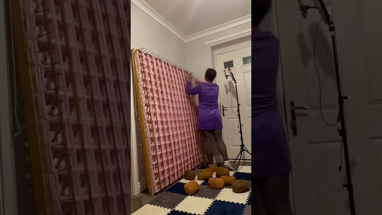 Розовый и коричневый
