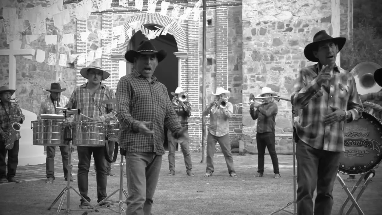 Lágrimas De Amor (En vivo) - Banda Atotonilco De Santa María Sola De Vega 