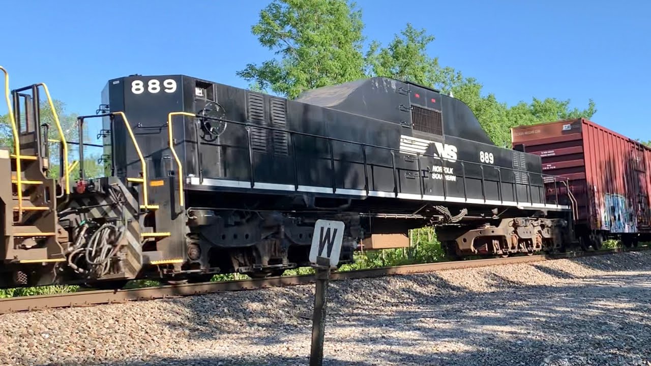 Super Elevated RR Curves, RARE Slug Loco, Amtrak Speeding Fast On Elevated Curves In Pennsylvania