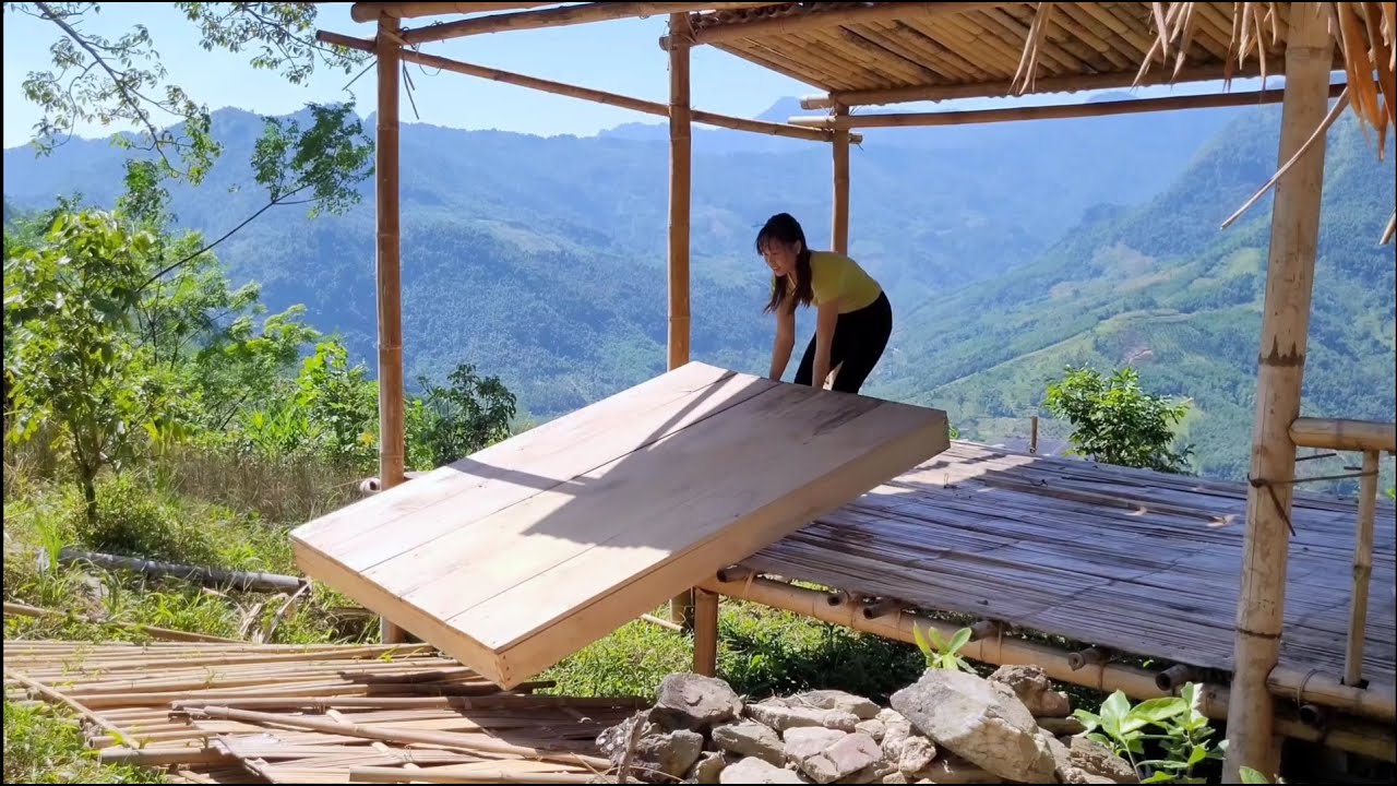 of demolishing and upgrading the old bamboo house on the farm into a more sturdy wooden house. Ep1