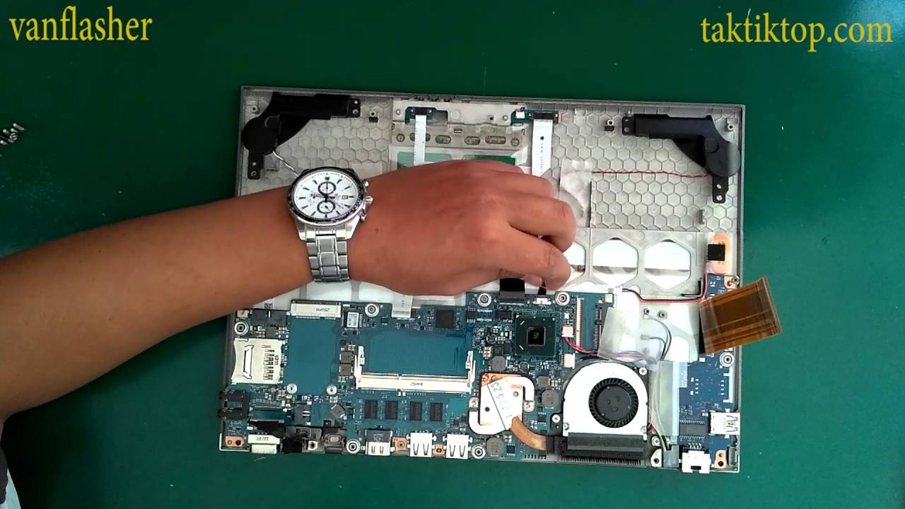 Toshiba Portege R830 R835 Z830 Z835 Disassembly And Fan Cleaning
