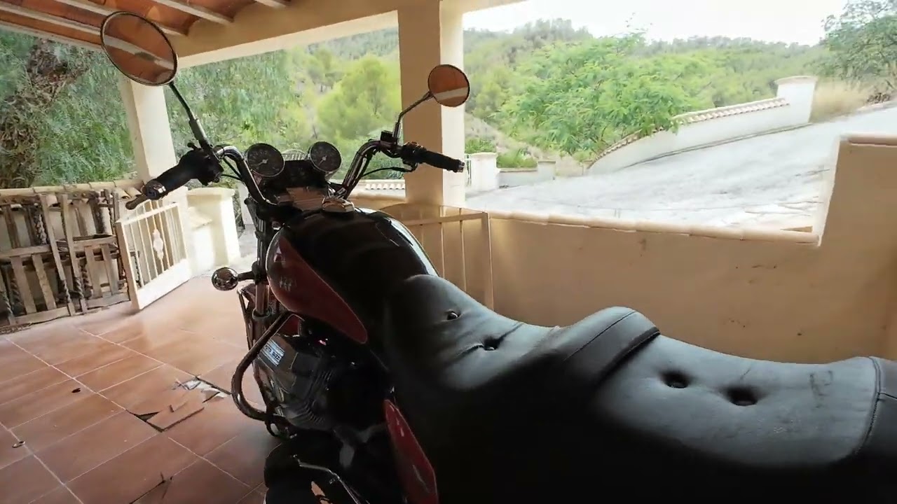 30 year old Guzzi Part 1, what a way to chill out. 😉