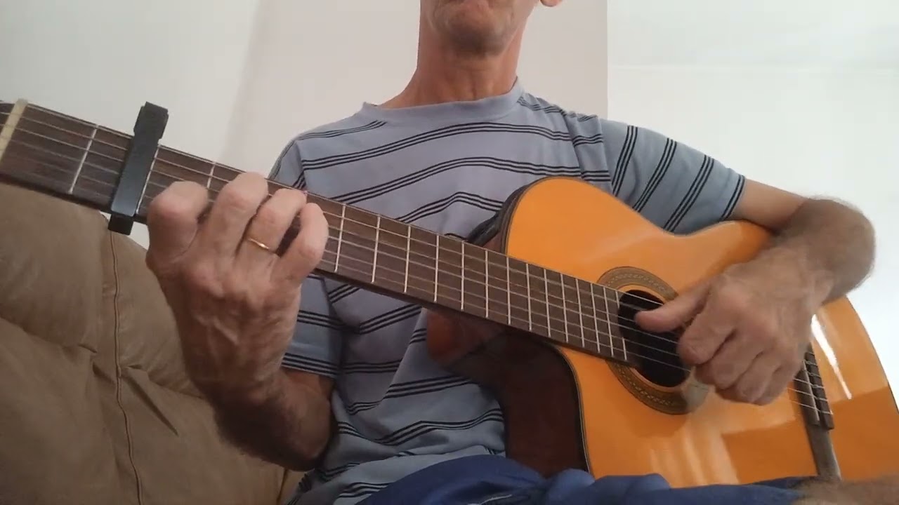 Essa  canção stuck on you violão fingerstyle simplificado fácil de tocar 