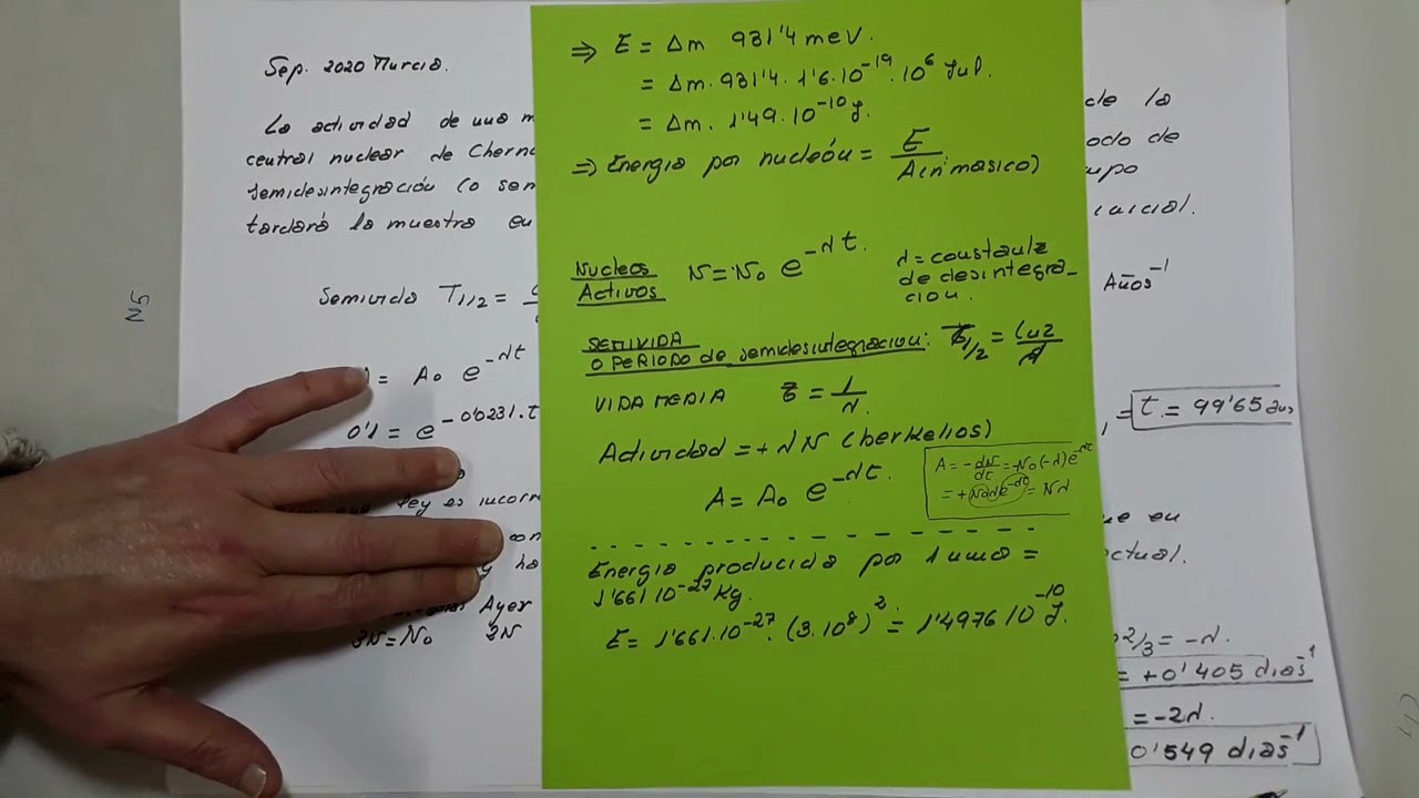 física cuántica, desintegración radiactiva.