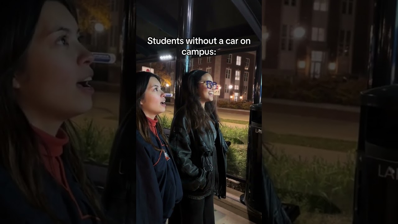 Waiting for the bus  🥶 #studentlife #uiuc #illinois #collegelife
