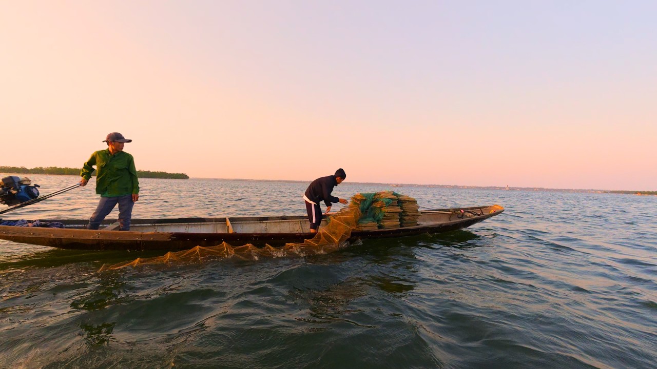 From Water to Market | The Cycle of Life on Southeast Asia’s Largest Lagoon