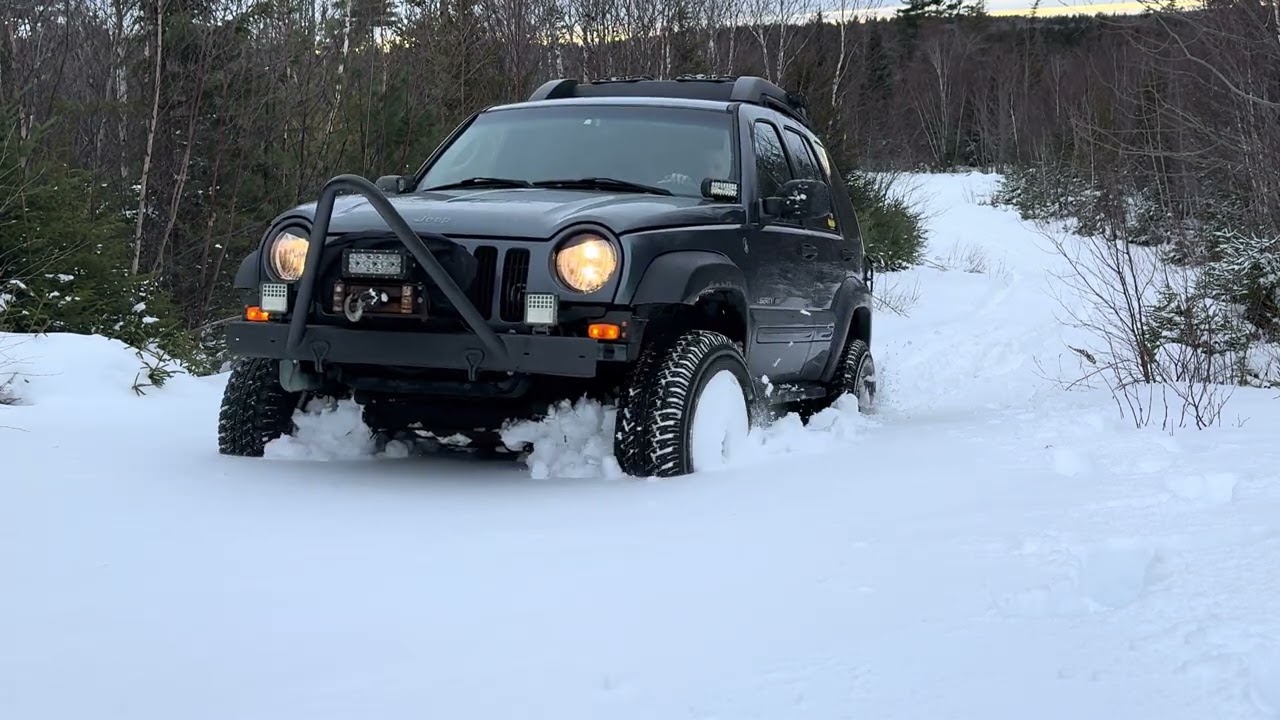 Jeep KJ Winter Wheelin’ | Off Road 4x4 