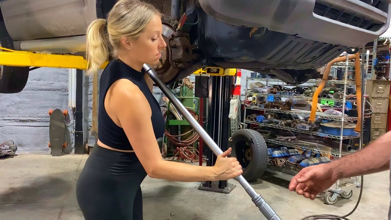 Replacing CV Axles on My 98 RAV4 Jennifer Sugint- NNKH
