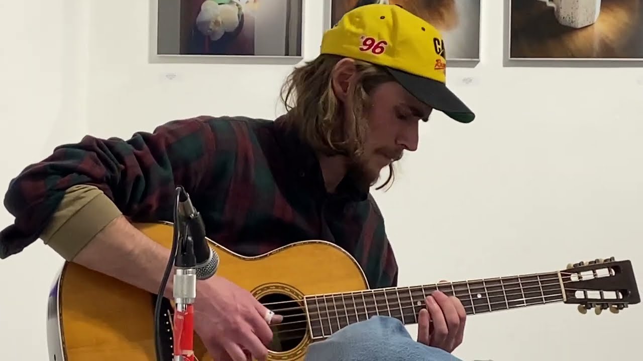 Liam Grant - Live at RIVAA Gallery