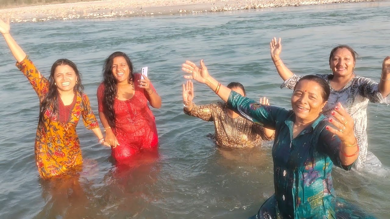 आस्था के डुबकी #जय बाबा की 🗾🙏🎎