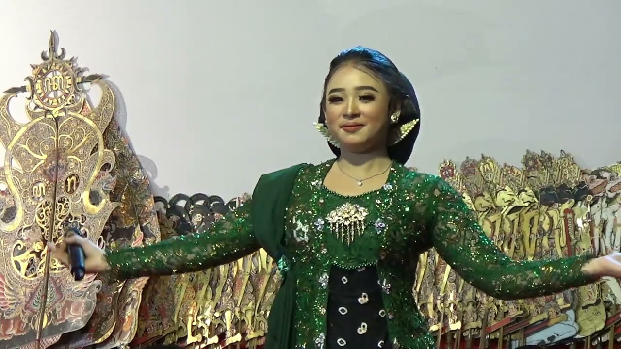 Lagu Ayang  - Ayang Niken Salindri Bikin Gempar Warga Kudus