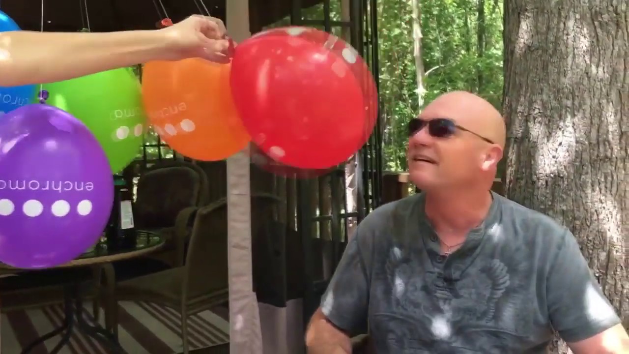 Дальтоники впервые в жизни видят все цвета! До слёз!