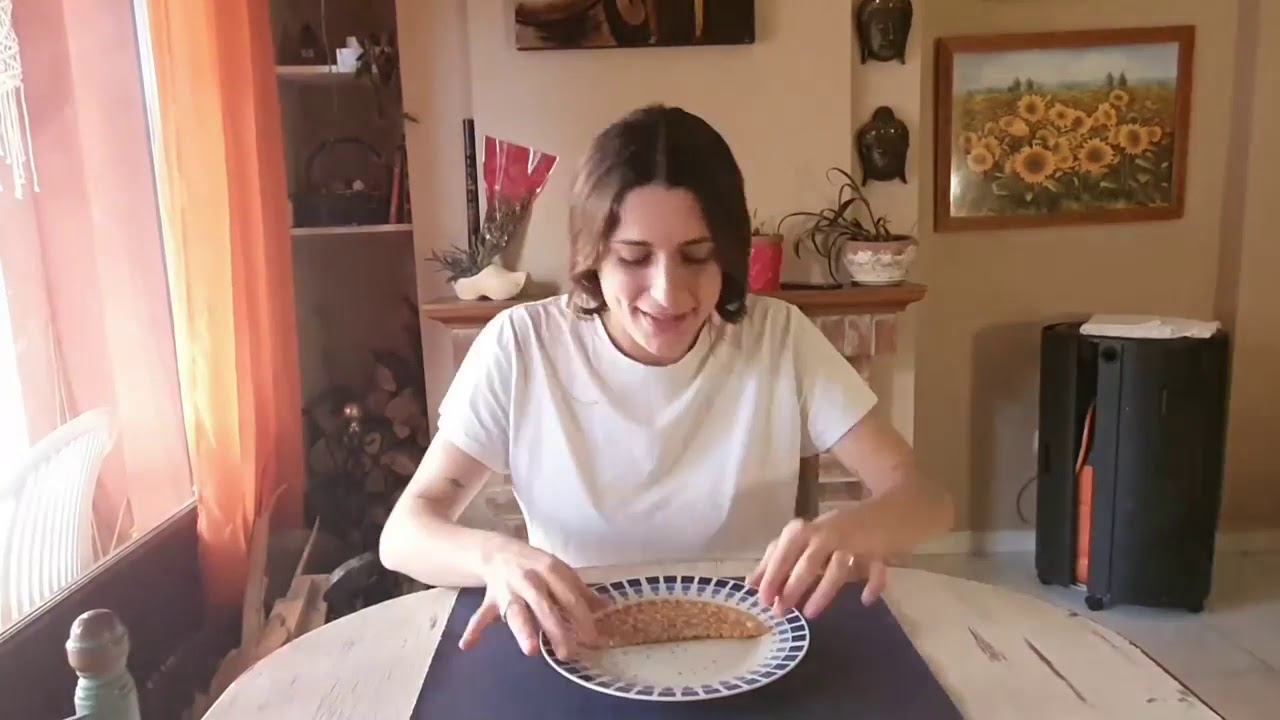 The Maloes Show - WHO WILL EAT THE CREPE???? FATHER OR DAUGHTER????