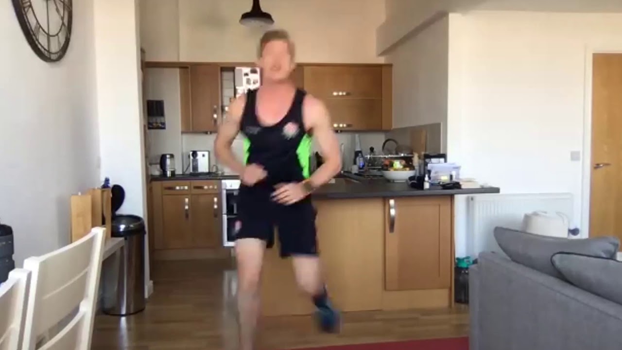 Working out! 💪 | Keaton Jennings leads Academy workouts