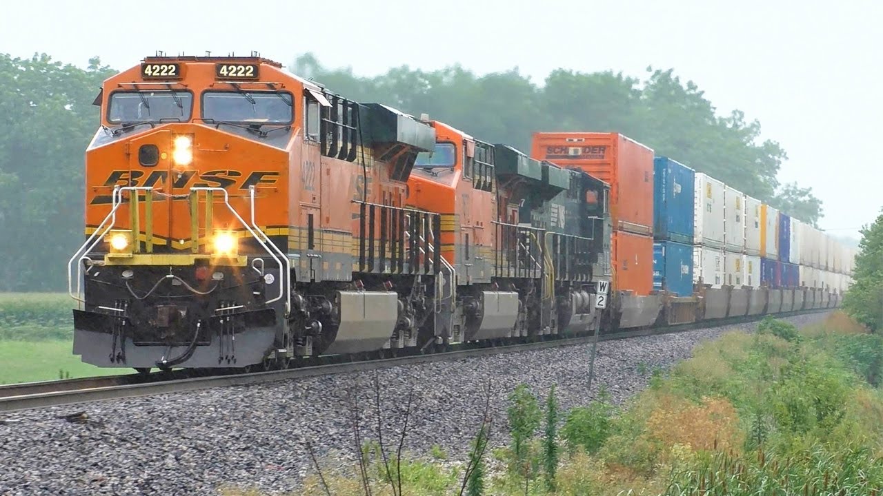 7/11/2021 - Two Trains at Norborne, MO