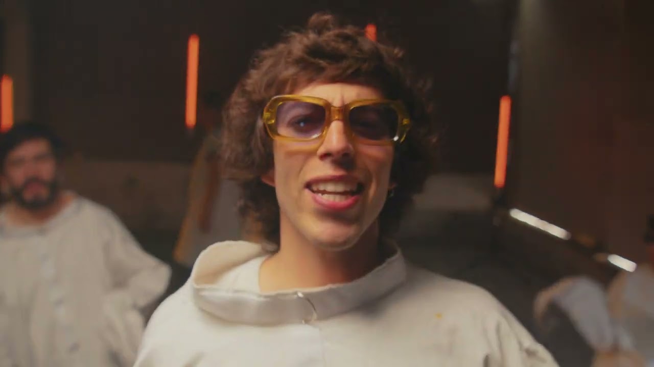 Juani Mustard feat. Johnny & the Rotten - Está Bien / Alright