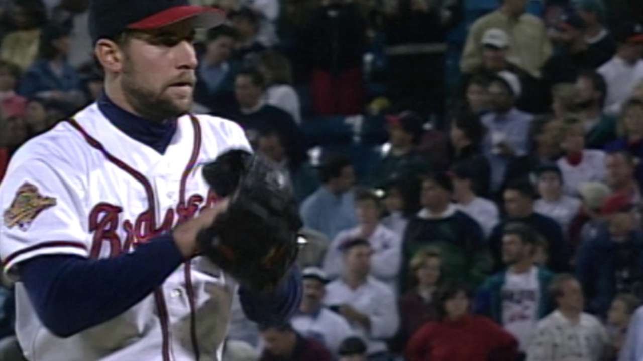 1996 WS Gm5: Джон Смолц выбивает 10 очков