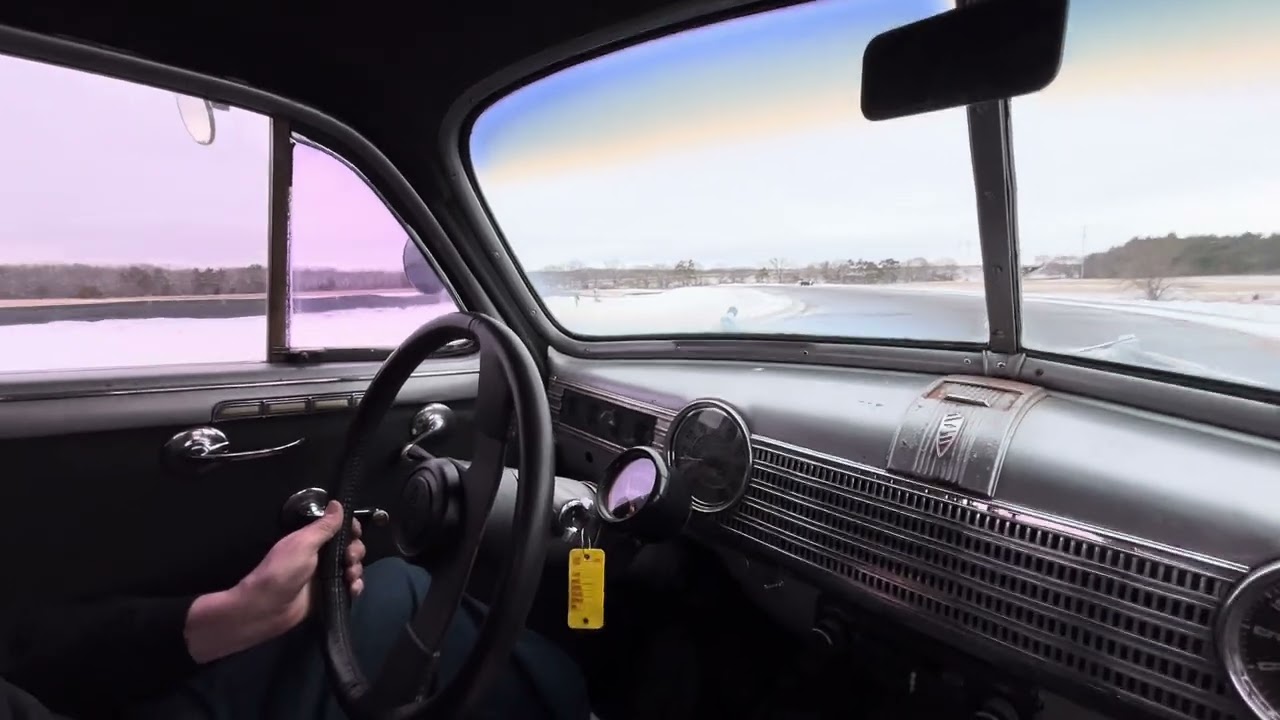 1941 Chevrolet Special Deluxe driving video Bat