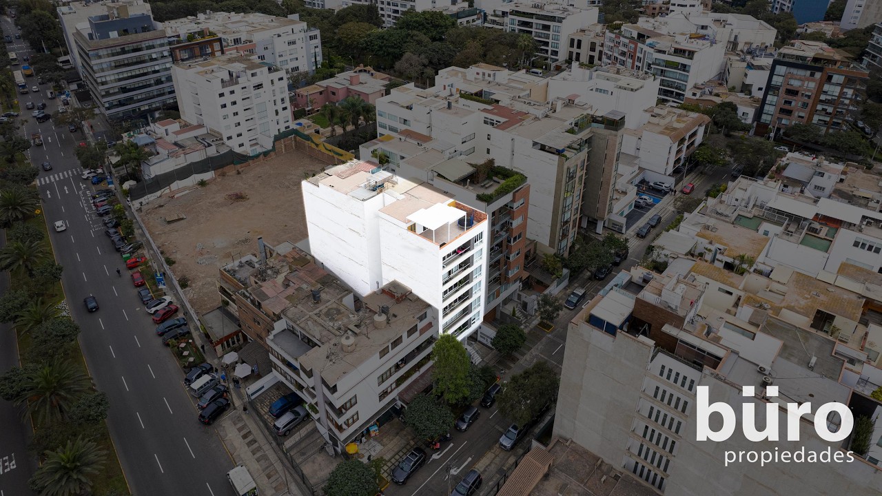 Lindo Departamento en Alquiler con Terraza a Pasos Parque Meliton Porras Miraflores