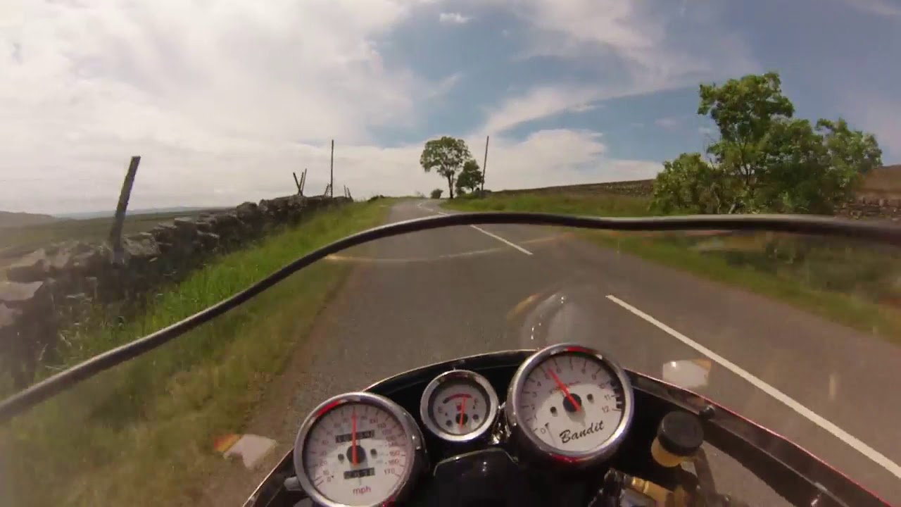Suzuki Bandit 1200 Mk1 XR69 replica