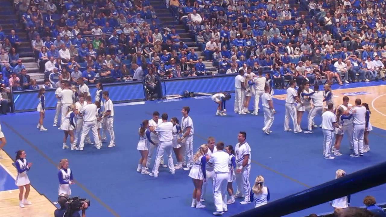 UK cheerleaders routine Big Blue Madness 2016