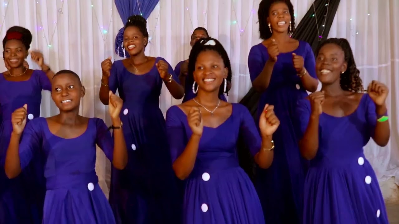 Jerusalem_Vijana_(Choir EAGT Kakubilo) - Watu Walefu_(Official Video.                  Y'E