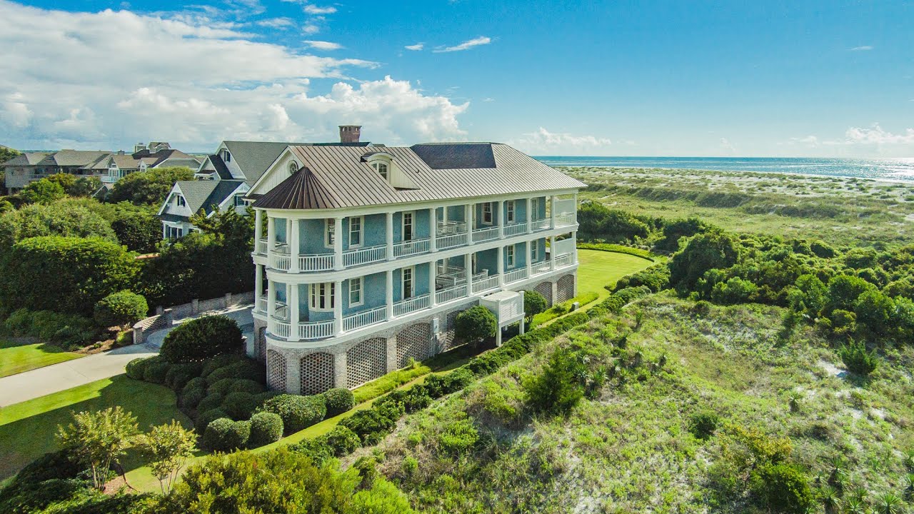 520 Beach Road North | Figure Eight Island