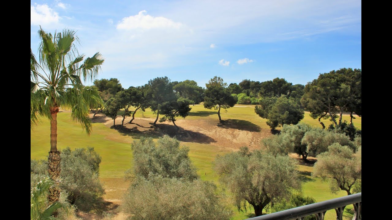 REF: VC3491 AMAZING GOLF VIEWS! TOP FLOOR APARTMENT DIRECTLY OVERLOOKING THE VILLAMARTIN GOLF COURSE