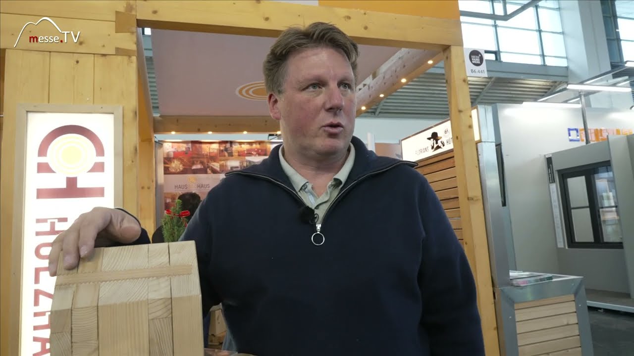 Chiemgauer Holzhaus Naturwand